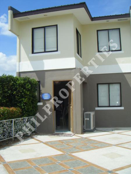 FOR SALE: Apartment / Condo / Townhouse Cavite > Imus