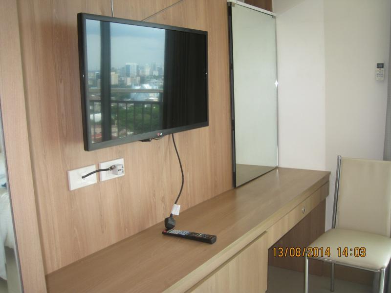 http://bahay.ph/phpThumb/phpThumb.php?src=../pic_listings/8590178033.jpg&w=800