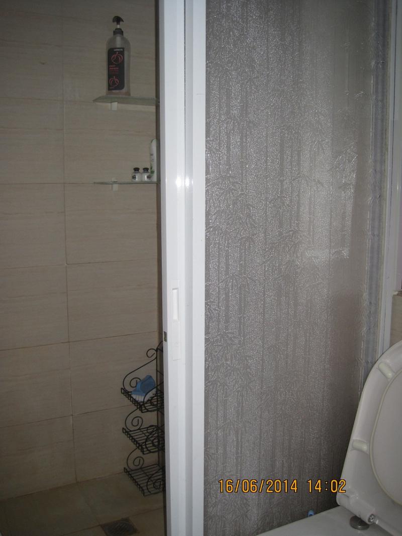 http://bahay.ph/phpThumb/phpThumb.php?src=../pic_listings/8590175784.jpg&w=800