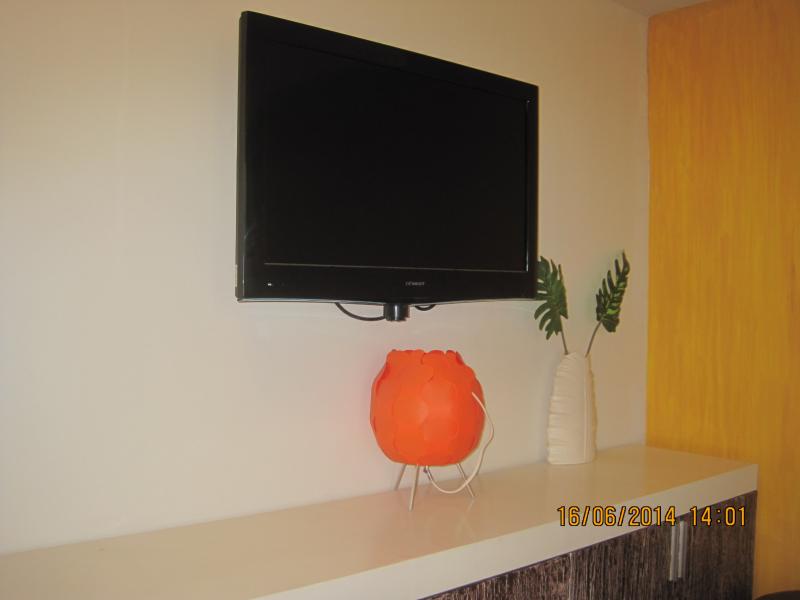 http://bahay.ph/phpThumb/phpThumb.php?src=../pic_listings/8590175786.jpg&w=800
