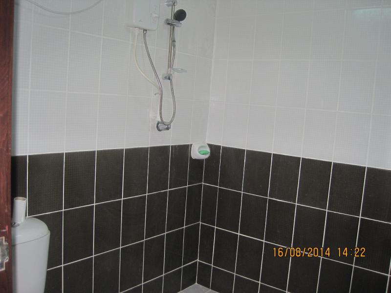 http://bahay.ph/phpThumb/phpThumb.php?src=../pic_listings/8590178113.jpg&w=800