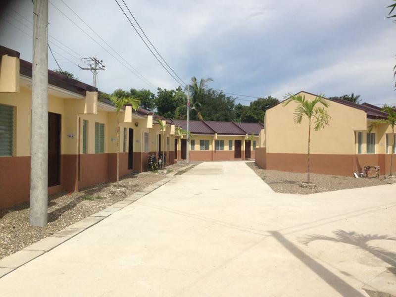 http://bahay.ph/phpThumb/phpThumb.php?src=../pic_listings/8590182390.jpg&w=800