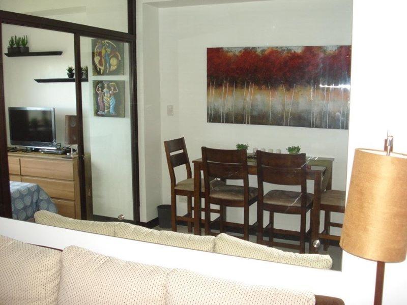 http://bahay.ph/phpThumb/phpThumb.php?src=../pic_listings/8590198356.jpg&w=800
