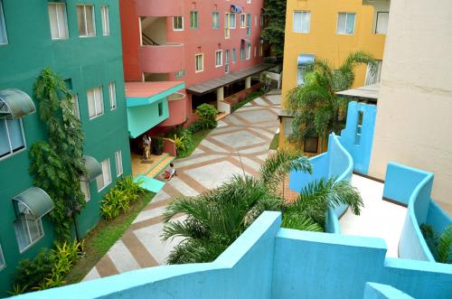 rent condo 9k 2 br qc 09235564517 rico navarro