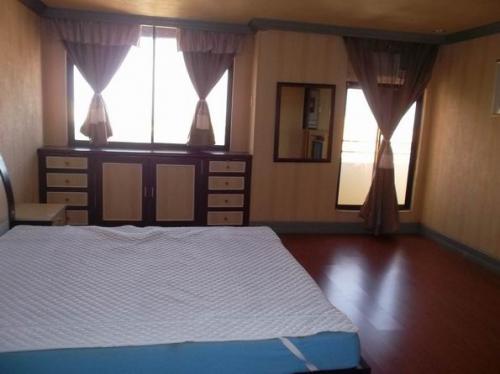 Masters bed viewing window