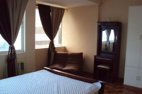 Masters Bed