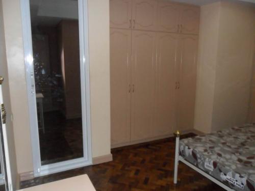 Bed 3 with Glass 