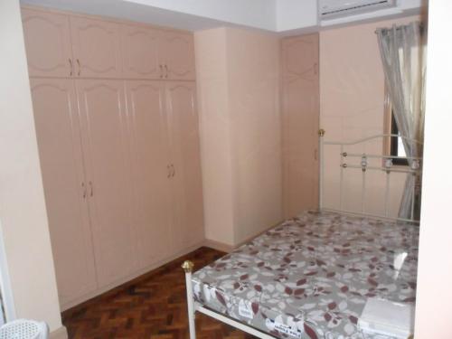 Bed 3 with Cabinet