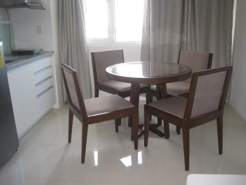 FOR RENT / LEASE: Apartment / Condo / Townhouse Cebu > Cebu City