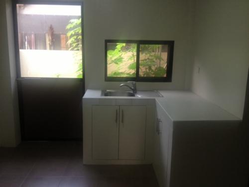 FOR RENT / LEASE: House Cebu > Other areas 27