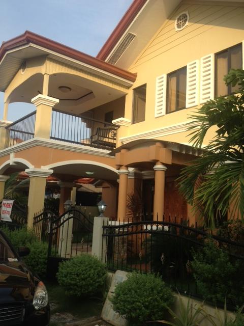 FOR RENT / LEASE: House Cebu > Other areas 19