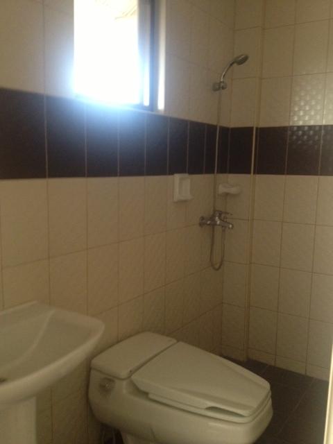 FOR RENT / LEASE: House Cebu > Other areas 28