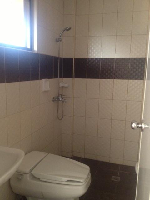 FOR RENT / LEASE: House Cebu > Other areas 10