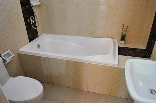 FOR SALE: House Cavite > Silang 1