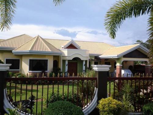 FOR SALE: House Bohol