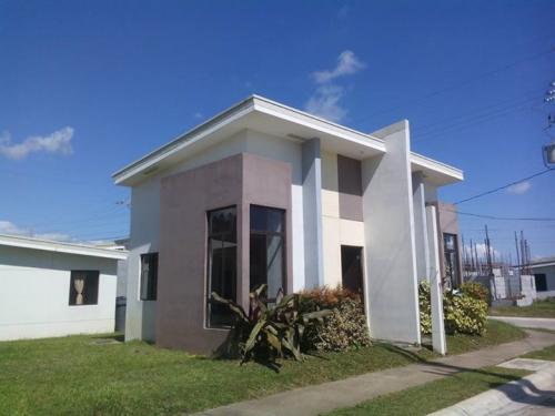bellavita ayala land 2k monthly house alaminos laguna 09235564517 rico navarro 