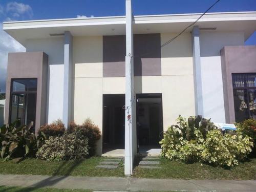 FOR SALE: Apartment / Condo / Townhouse Laguna 1