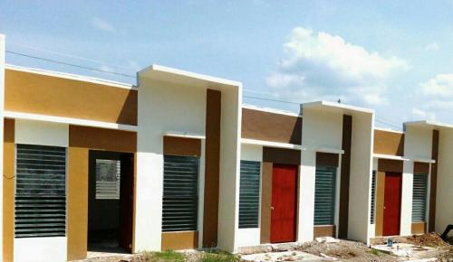 FOR SALE: Apartment / Condo / Townhouse Cebu > Other areas 6