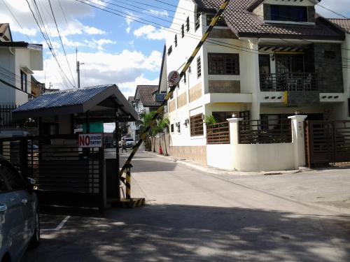 FOR SALE: Apartment / Condo / Townhouse Manila Metropolitan Area > Quezon 1