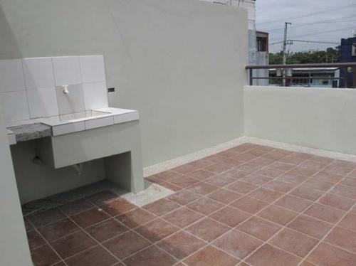 FOR SALE: House Manila Metropolitan Area 8