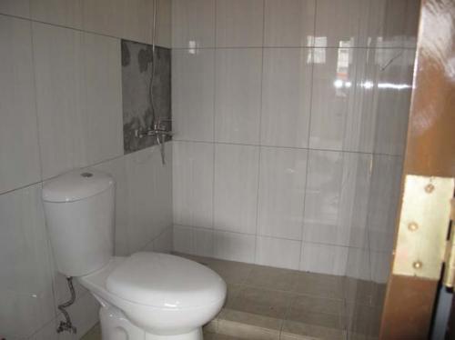 FOR SALE: House Manila Metropolitan Area 9