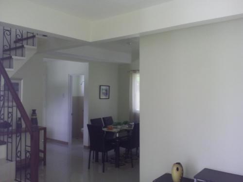 FOR SALE: House Pampanga > San Fernando 3