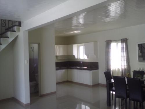 FOR SALE: House Pampanga > San Fernando 5