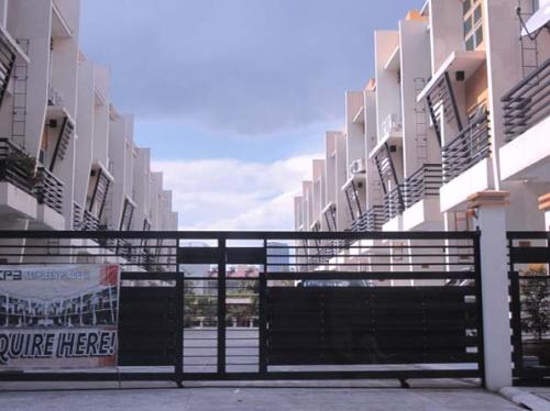 FOR SALE: Apartment / Condo / Townhouse Manila Metropolitan Area > Quezon 4