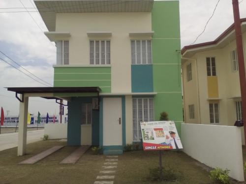 FOR SALE: House Pampanga 1