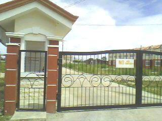 FOR SALE: Apartment / Condo / Townhouse Cebu > Other areas 3