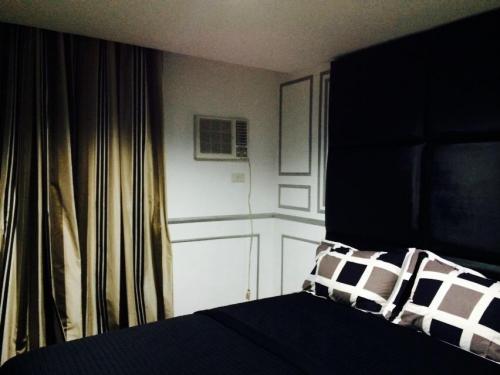 FOR SALE: Apartment / Condo / Townhouse Manila Metropolitan Area > Makati 1