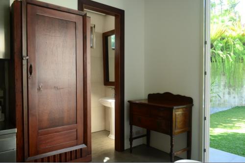FOR RENT / LEASE: House Manila Metropolitan Area > Makati 5