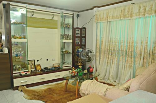 FOR SALE: House Rizal > Antipolo 4