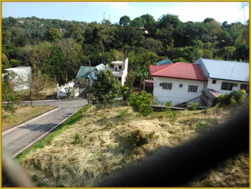 Glenrose East Taytay - Front of Clubhouse - Lot for sale