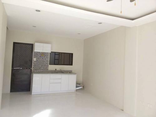 FOR SALE: Apartment / Condo / Townhouse Cebu 3