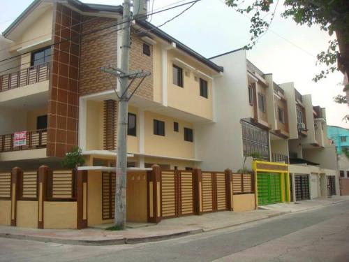 FOR SALE: Apartment / Condo / Townhouse Manila Metropolitan Area > Marikina 8