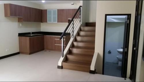 FOR SALE: Apartment / Condo / Townhouse Manila Metropolitan Area > Paranaque 13