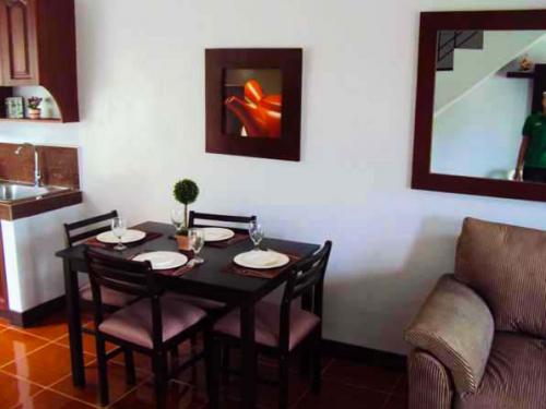 FOR SALE: House Rizal > Antipolo 3