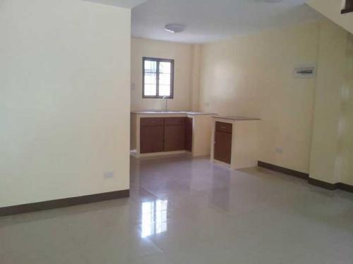 FOR SALE: Apartment / Condo / Townhouse Cebu 11