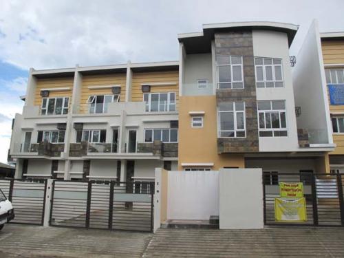 FOR SALE: Apartment / Condo / Townhouse Manila Metropolitan Area > Quezon