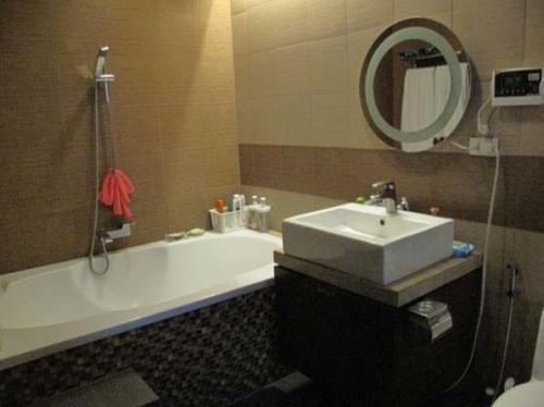 FOR SALE: Apartment / Condo / Townhouse Abra 8