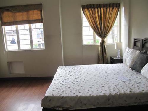 FOR SALE: Apartment / Condo / Townhouse Manila Metropolitan Area > Caloocan 2