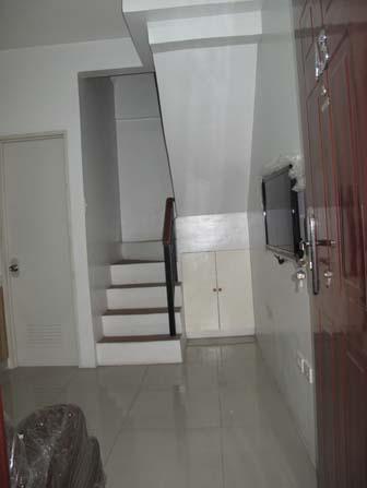 FOR SALE: Apartment / Condo / Townhouse Manila Metropolitan Area > Caloocan 5