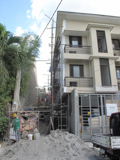 FOR SALE: Apartment / Condo / Townhouse Manila Metropolitan Area > Quezon 2