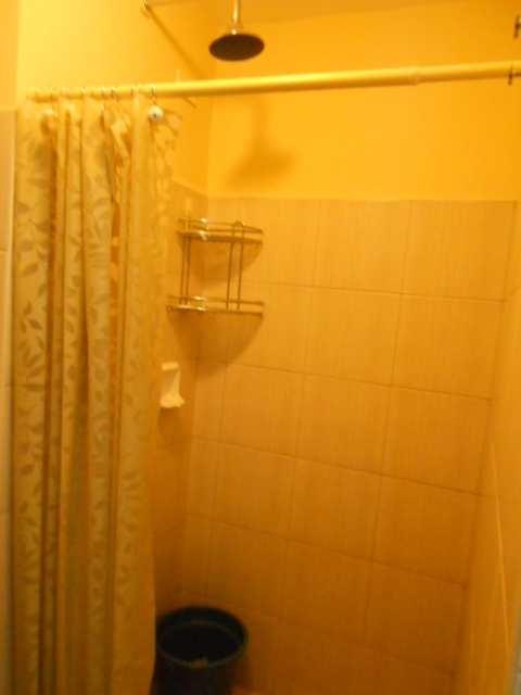 shower w heater, curtain rod, shower curtain