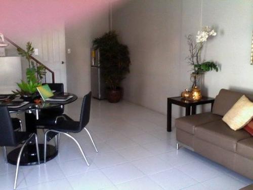 FOR SALE: Apartment / Condo / Townhouse Rizal 2