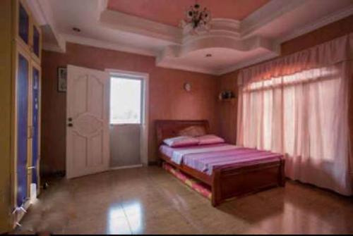 FOR SALE: House Manila Metropolitan Area > Las Pinas 2