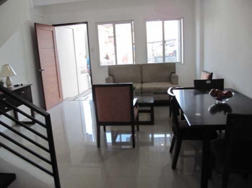 FOR SALE: Apartment / Condo / Townhouse Manila Metropolitan Area > Quezon 8