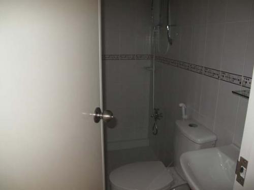 FOR SALE: Apartment / Condo / Townhouse Manila Metropolitan Area > Manila 7