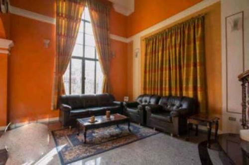 FOR SALE: House Manila Metropolitan Area > Las Pinas 2